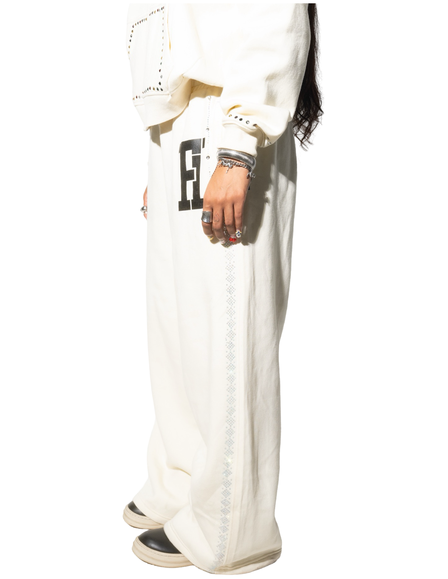 CRÈME GEMSTONE SWEATS
