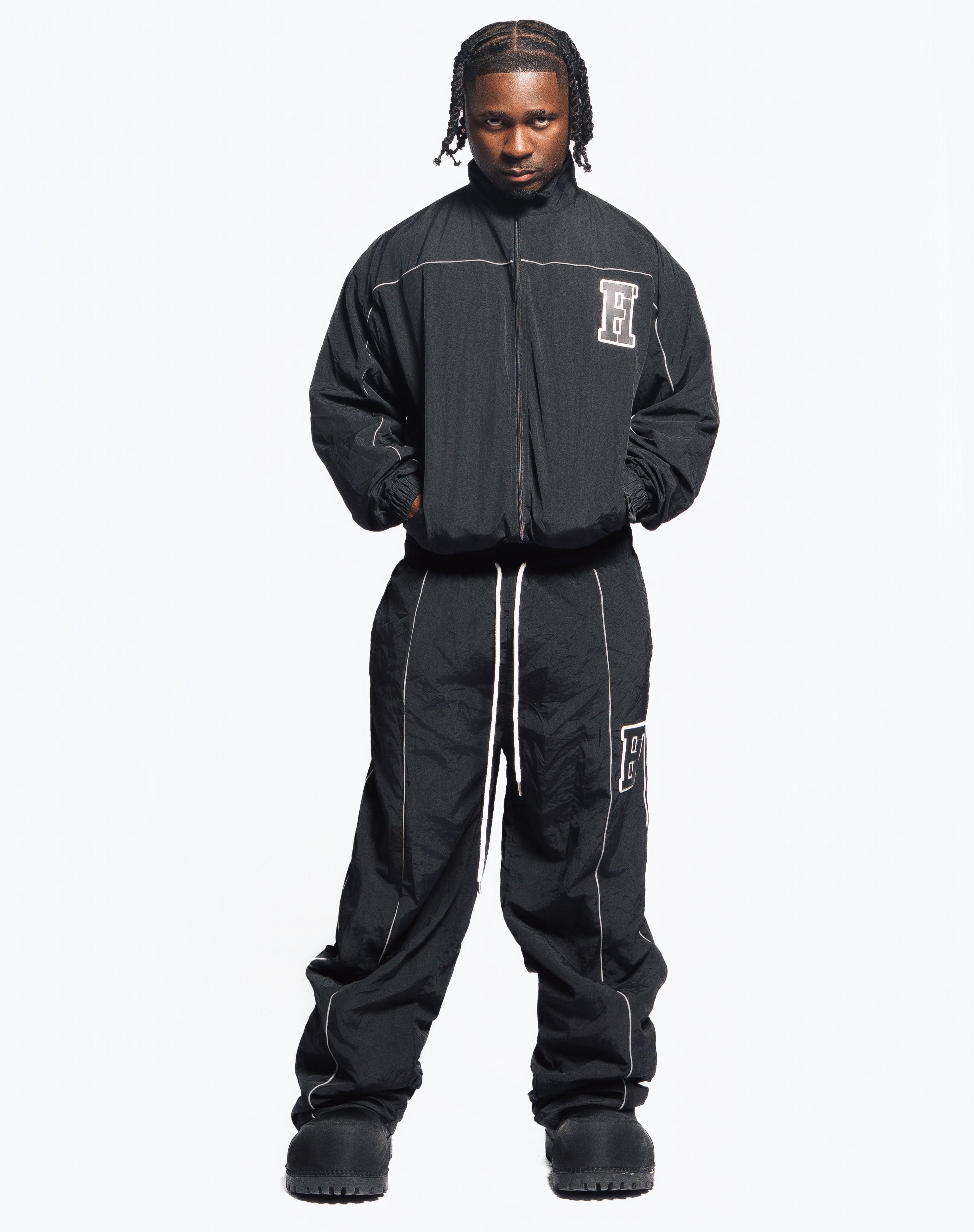 Essential Windbreaker Tracksuit Black